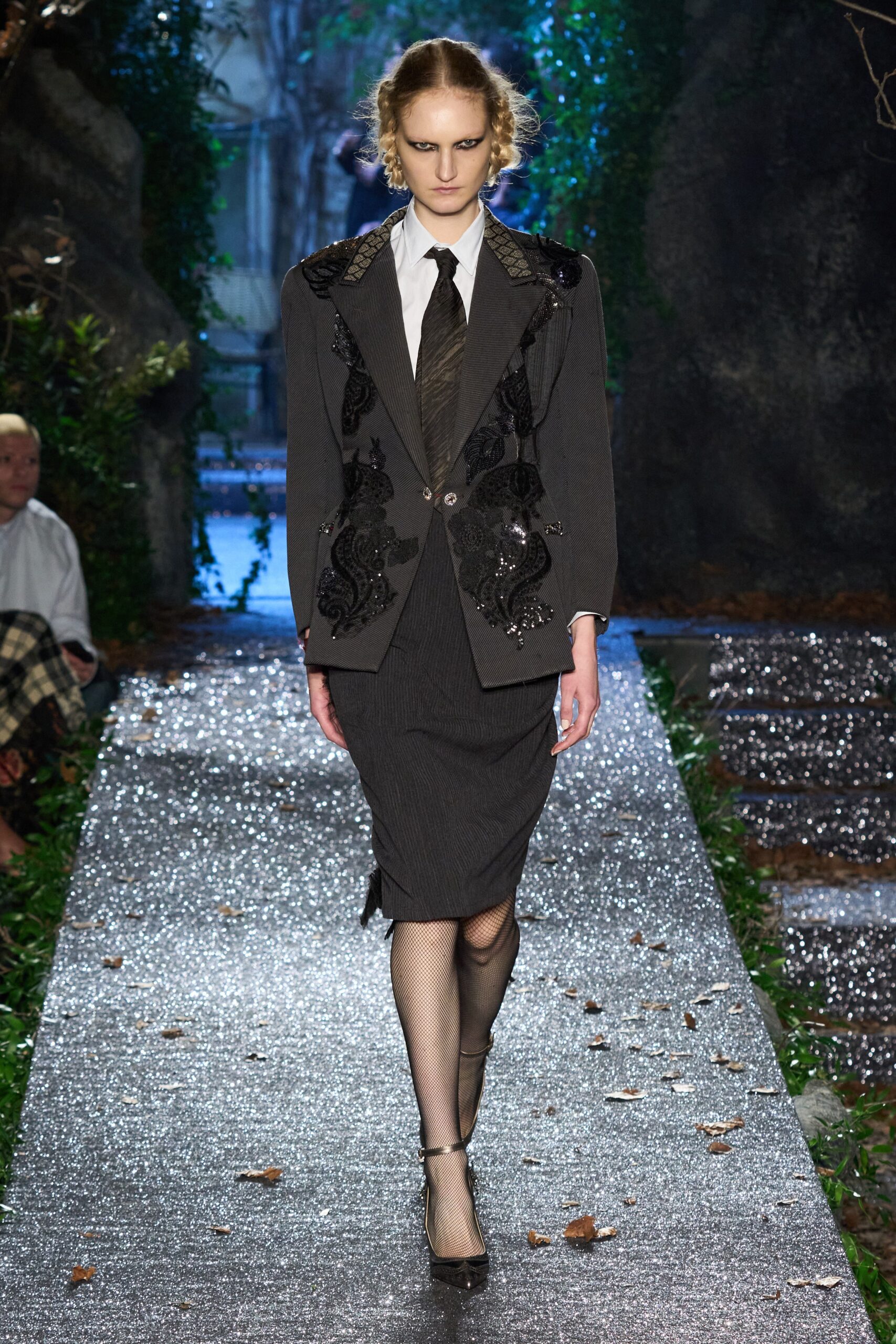 tailored black blazer with pencil skirt