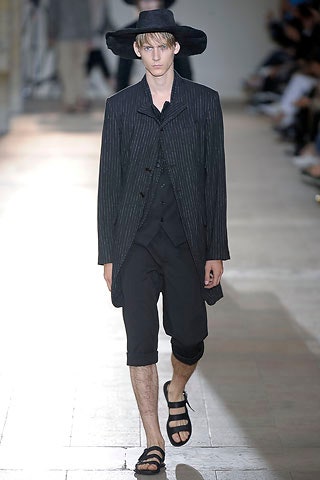 black cotton relaxed short pants