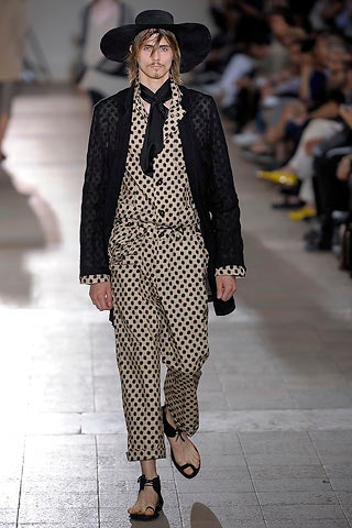 beige cotton fitted polka-dot pants