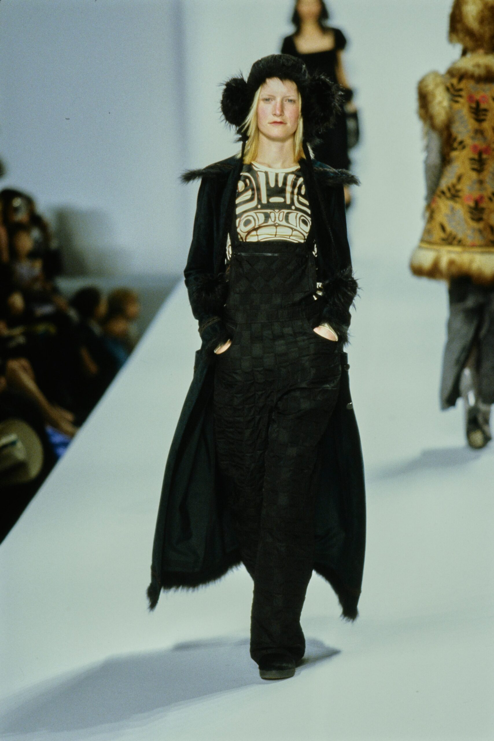 black wool long-sleeve collared relaxed draped coat