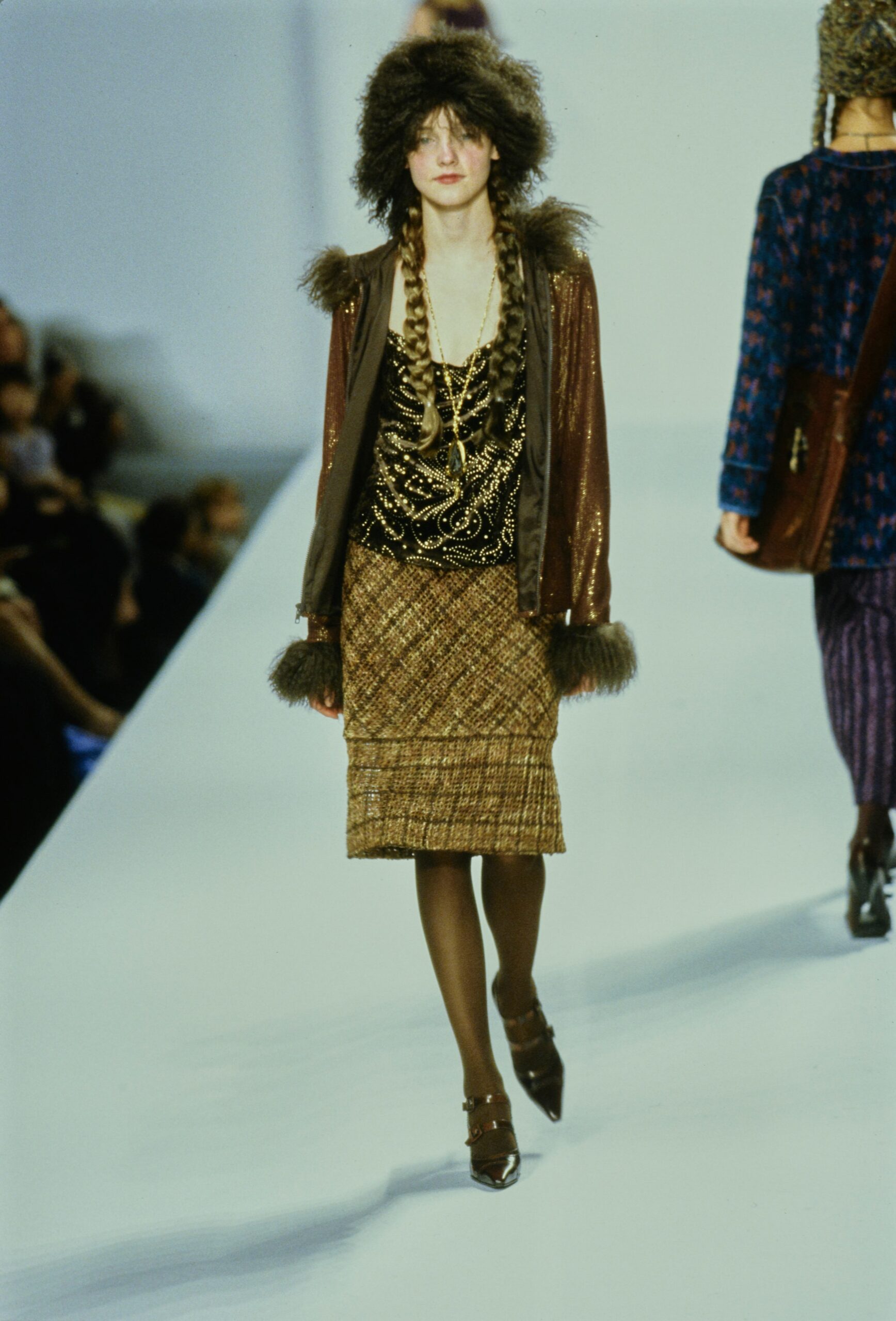 brown fur long-sleeve collared fitted zippered jacket