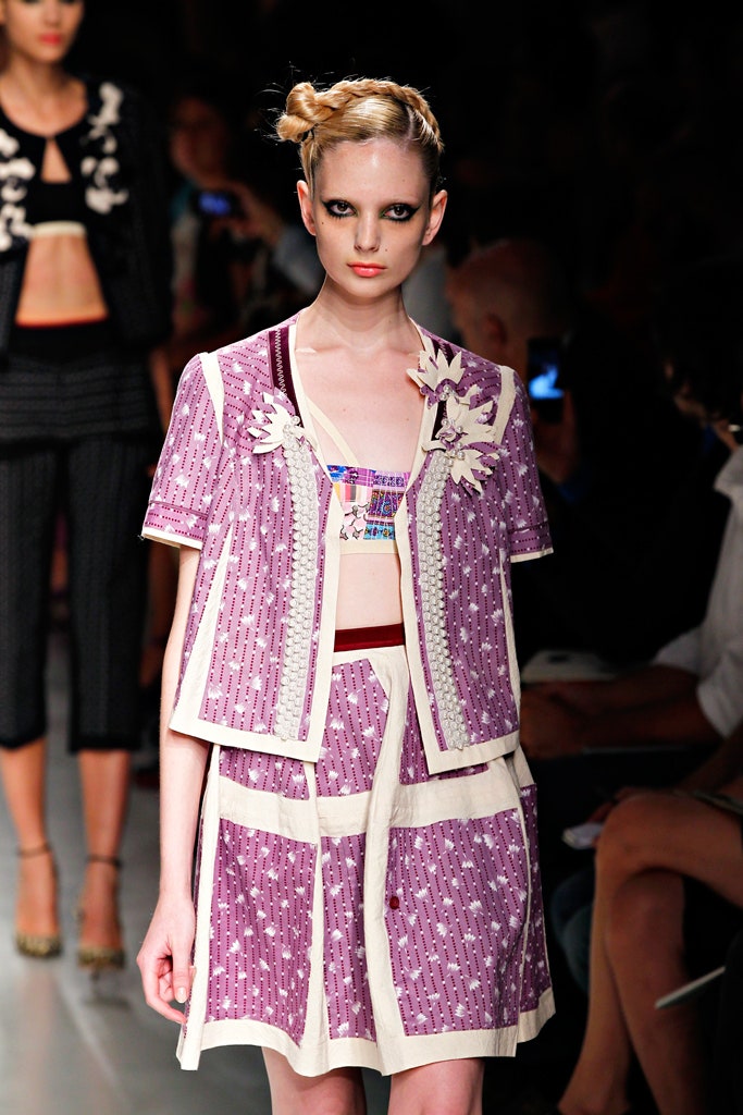 purple cotton short-sleeve collared fitted embroidered top