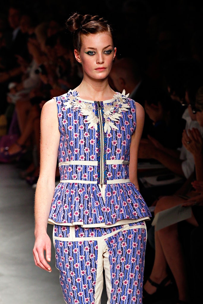 blue and white pleated dress