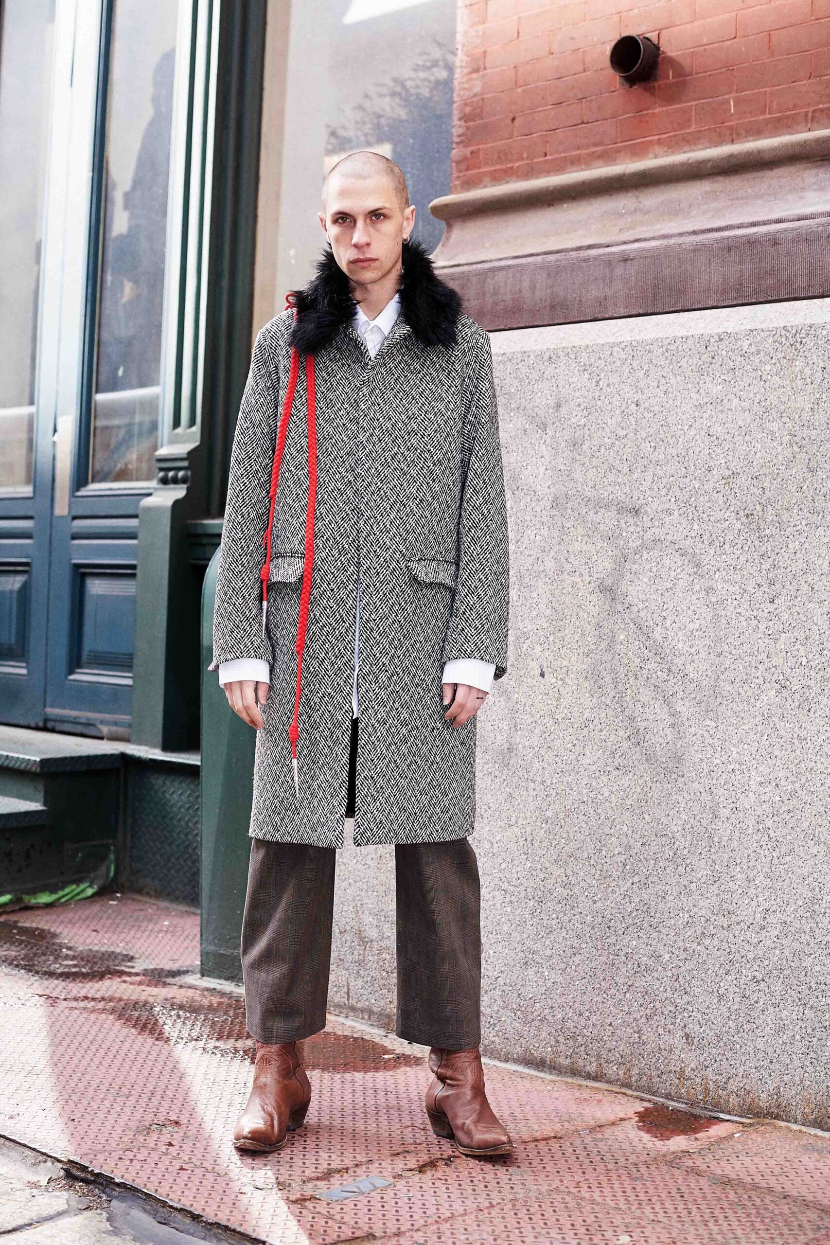 gray wool long-sleeve collared relaxed buttoned pockets coat