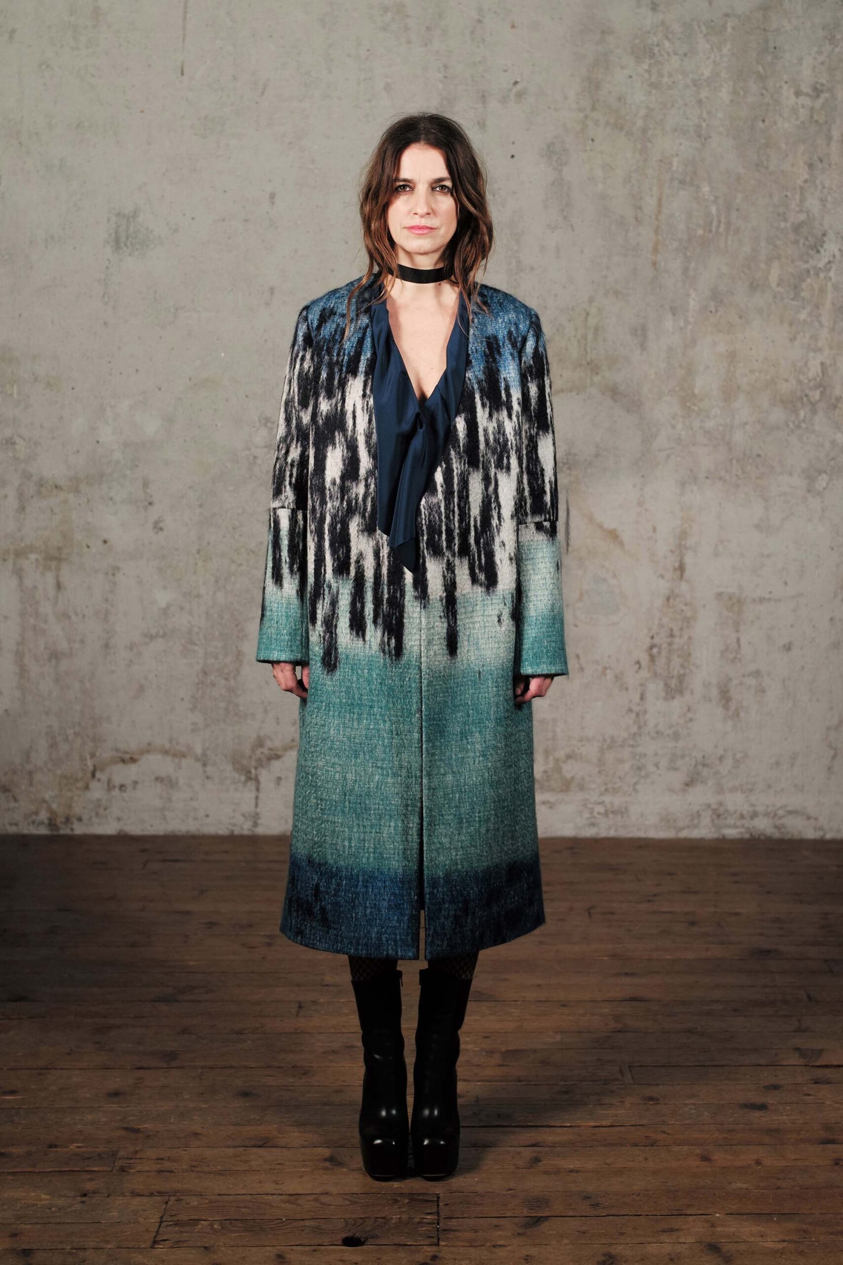 blue wool long-sleeve collared relaxed layered printed coat
