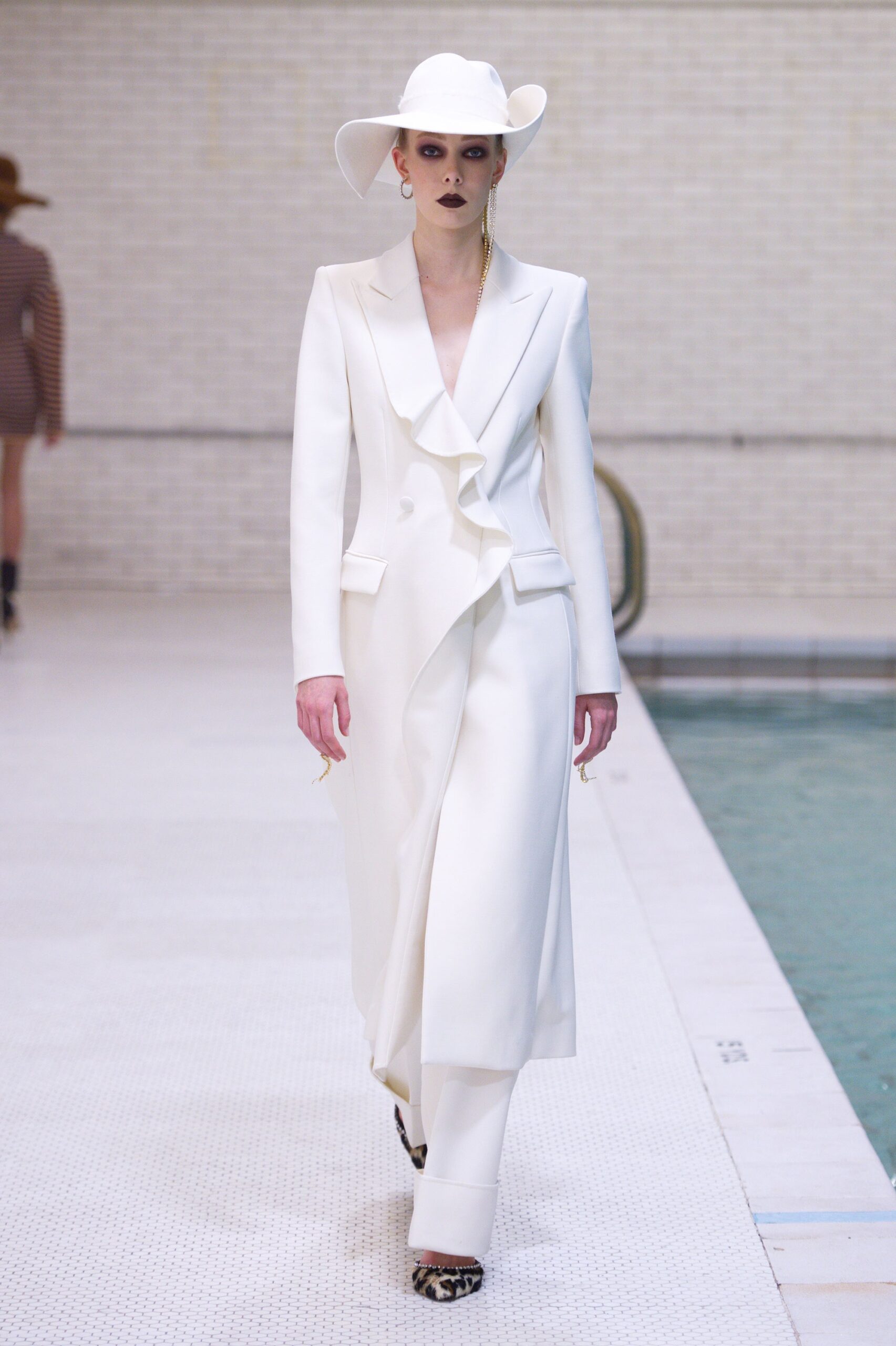 white wool long-sleeve collared fitted draped midi coat