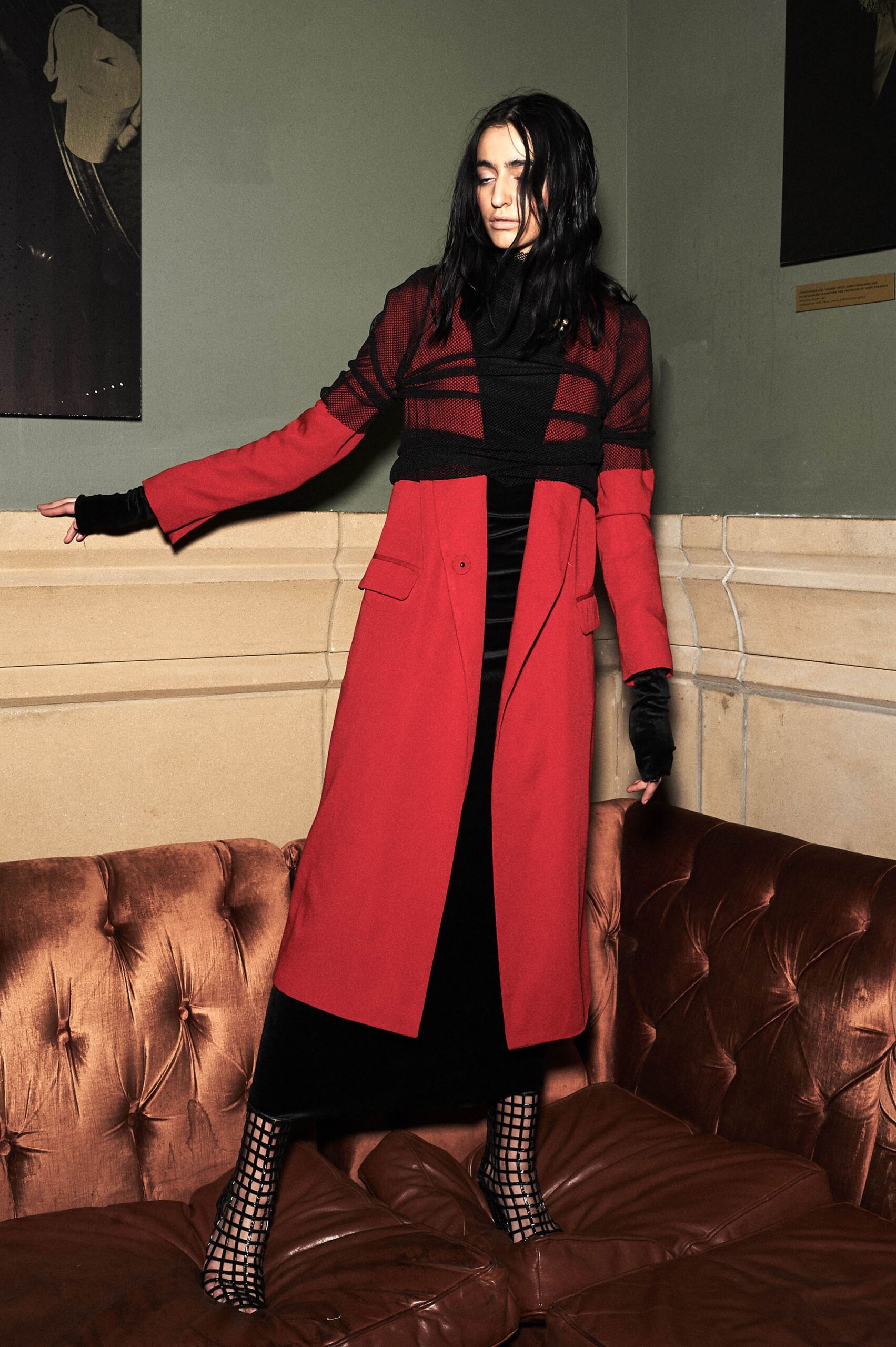 red wool long-sleeve collared fitted buttoned coat