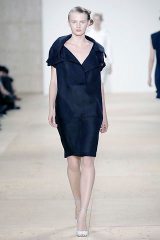 fitted black cotton dress