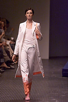 white relaxed coat with pink shoes