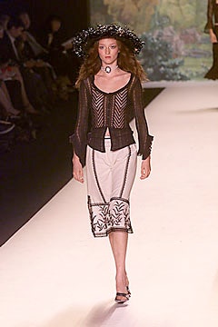 black fitted blouse and white pencil skirt