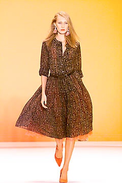 brown cotton long-sleeve collared relaxed pleated buttoned dress