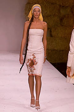 white strapless pencil dress