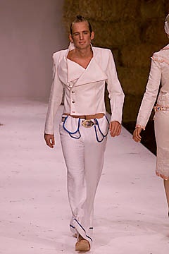 white cotton long-sleeve collared fitted jacket