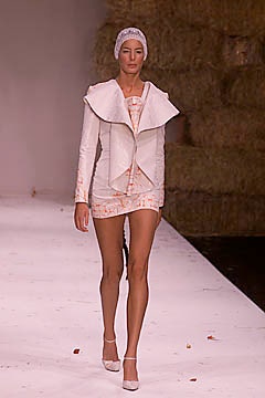 white cotton long-sleeve collared structured jacket