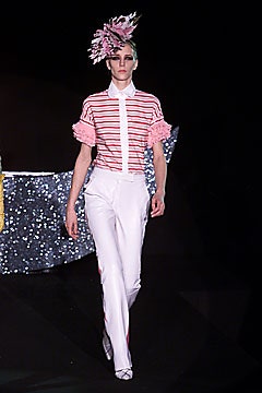 white short-sleeve collared fitted striped ruffled shirt