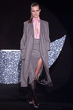 gray wool long-sleeve collared relaxed buttoned coat