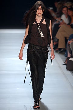Ann Demeulemeester S/S 03 Look 1