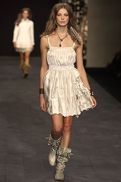 Anna Molinari S/S 04 Look 107