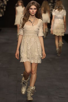Anna Molinari S/S 04 Look 219