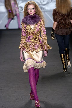 purple long-sleeve v-neck fitted flared printed blouse