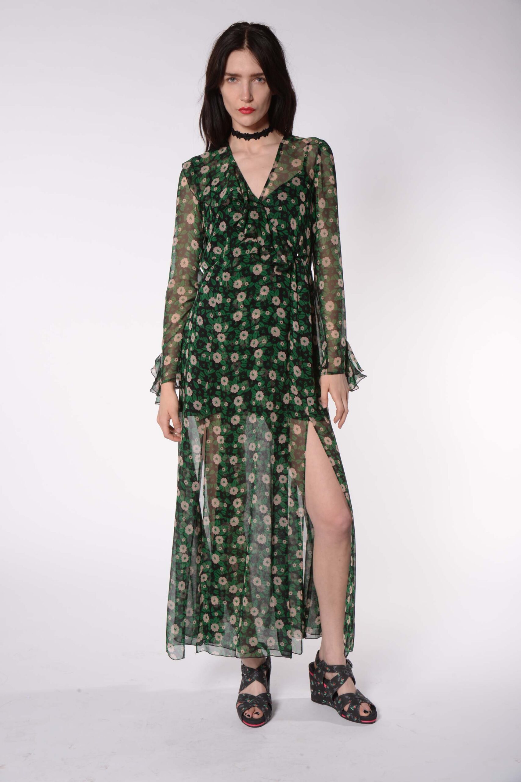 green floral maxi dress with open-toe shoes