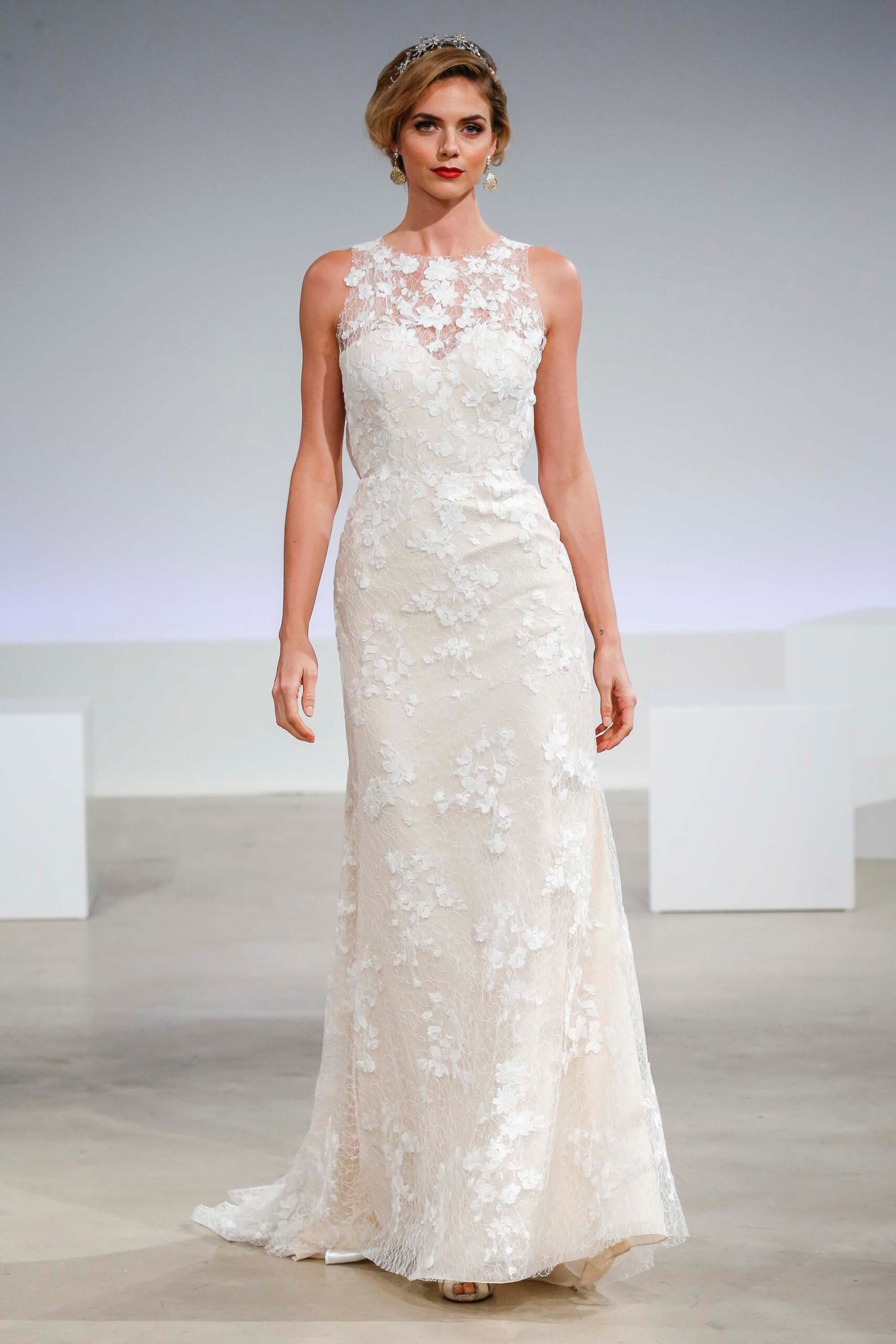 ivory lace fitted gown