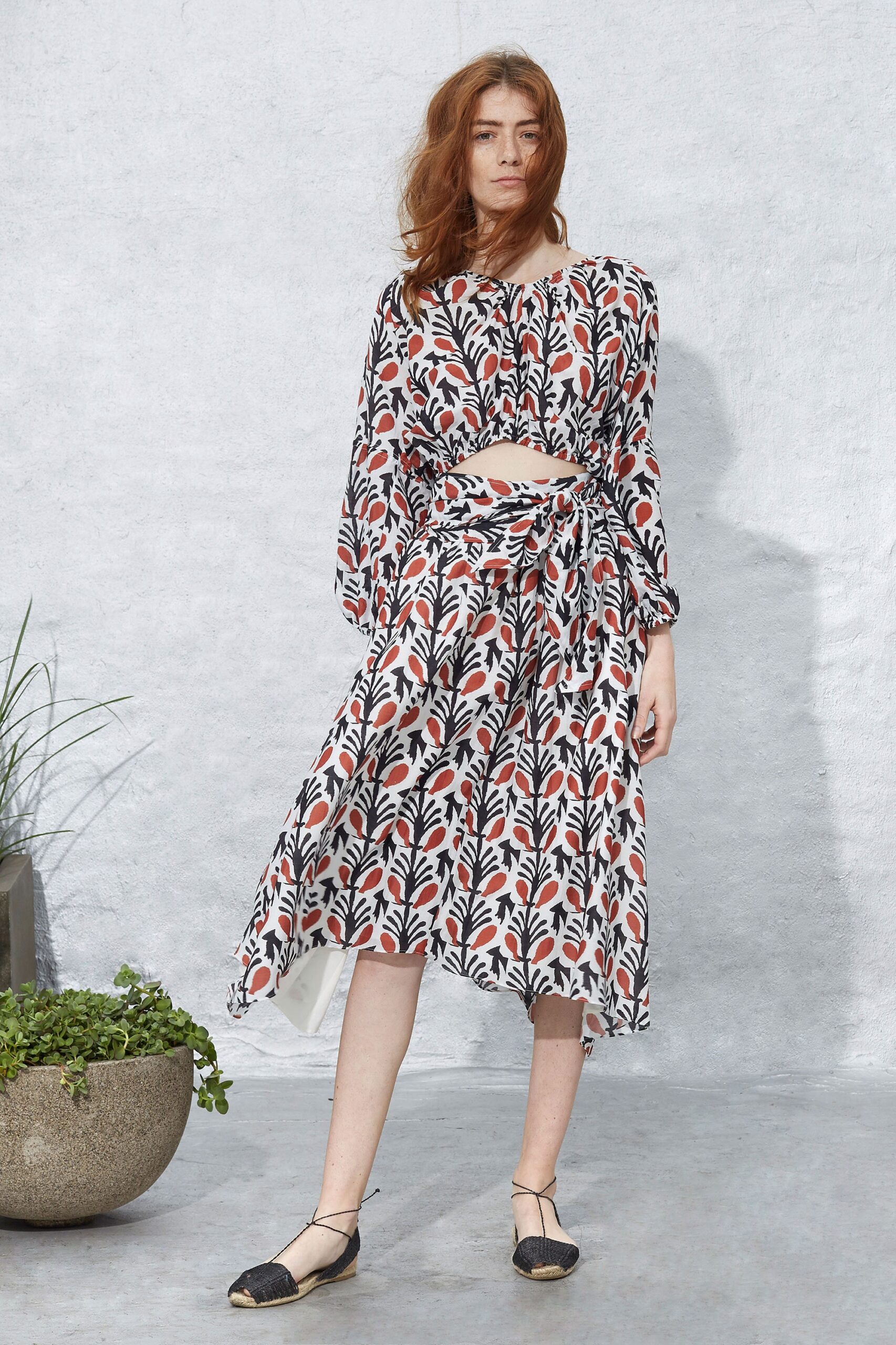 relaxed white printed midi dress