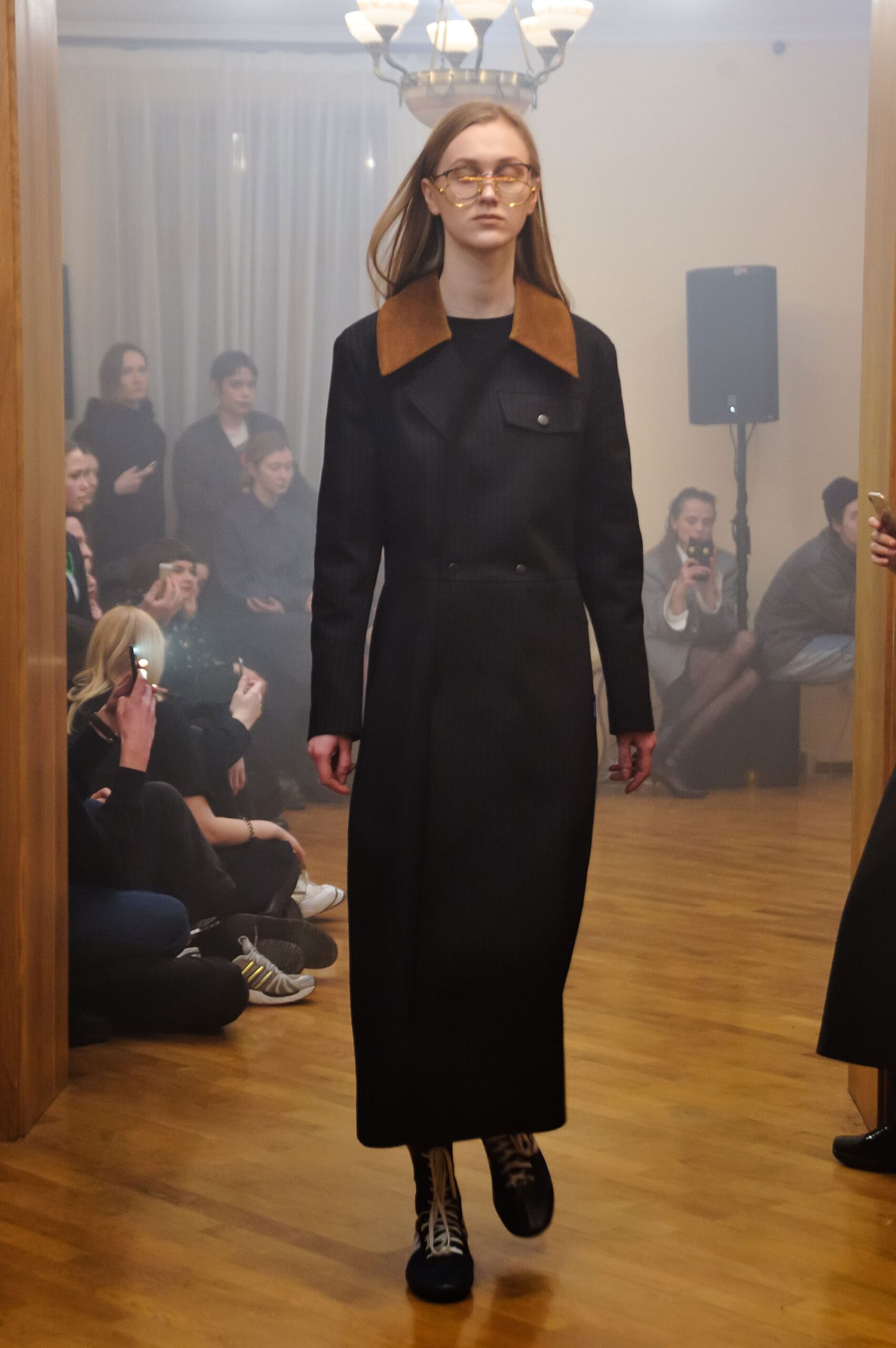 black wool fitted coat