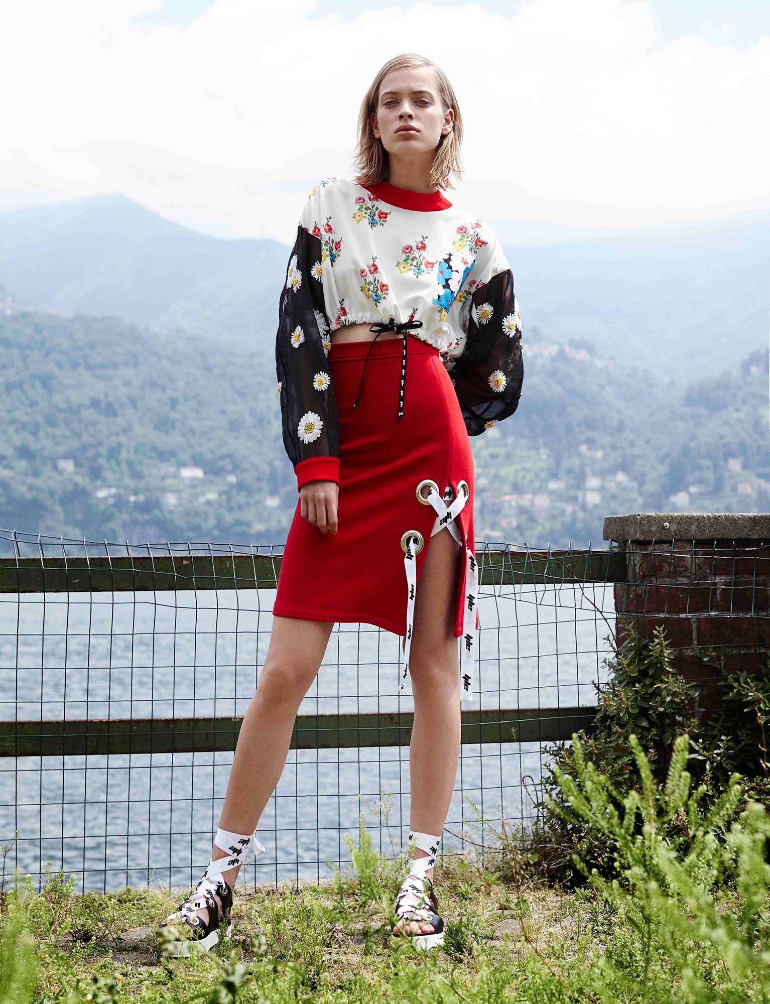 red cotton slit fitted high-waisted zippered skirt