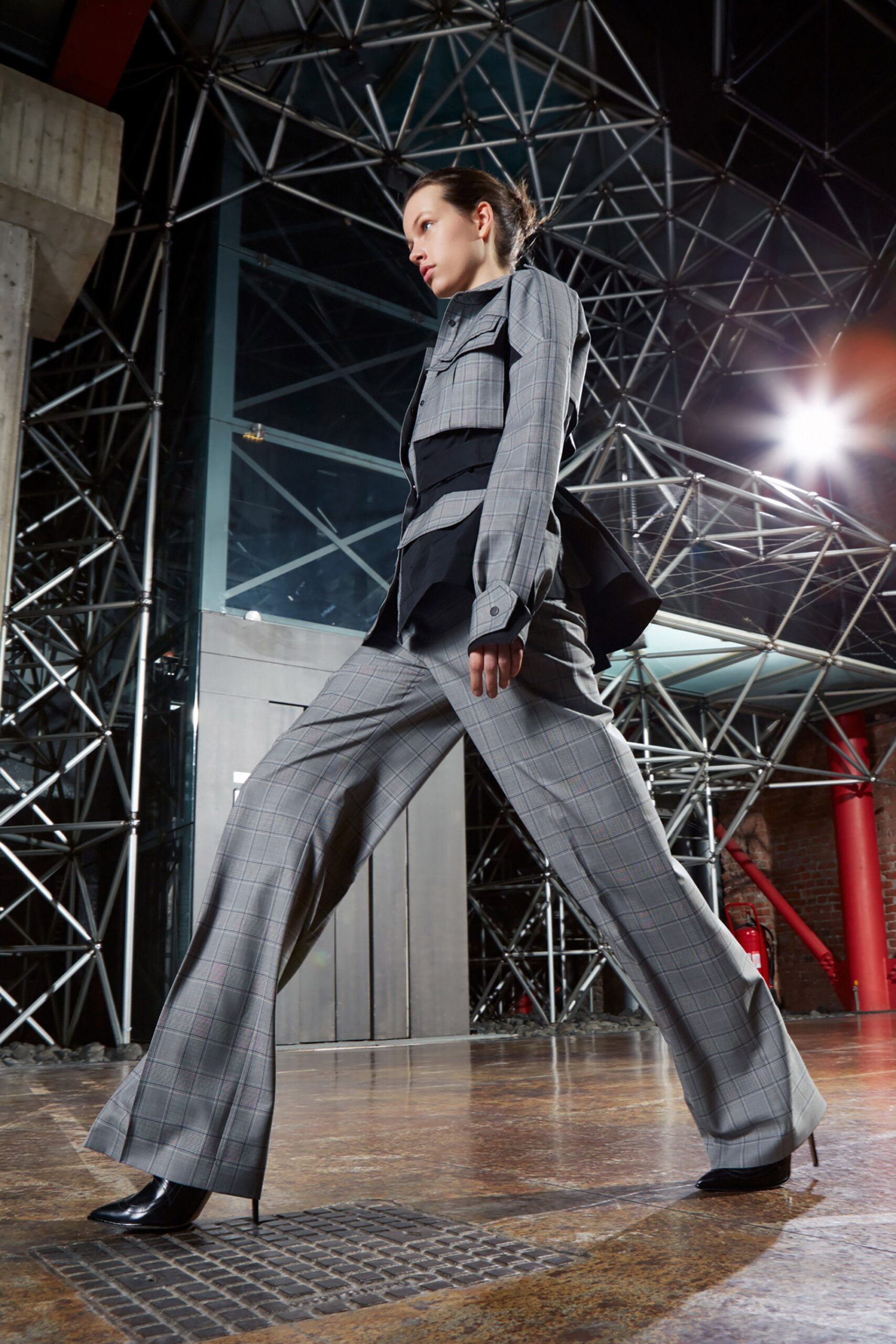 gray cotton long-sleeve collared tailored checked flared suit