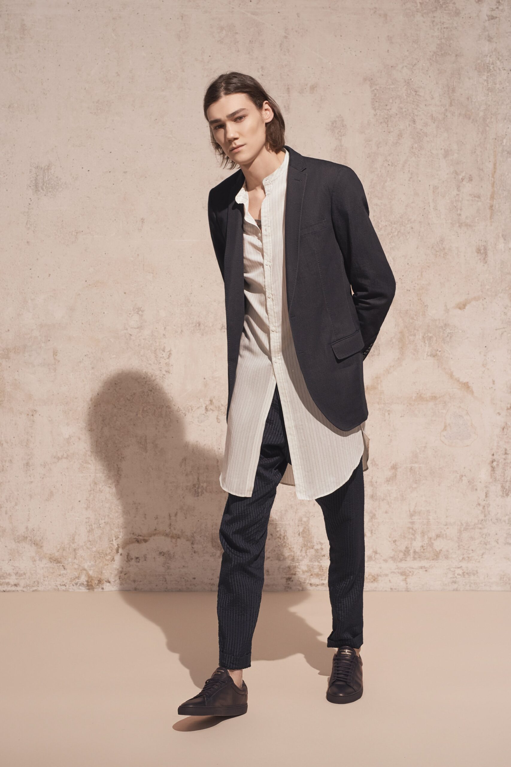 black tailored blazer white shirt slim pants