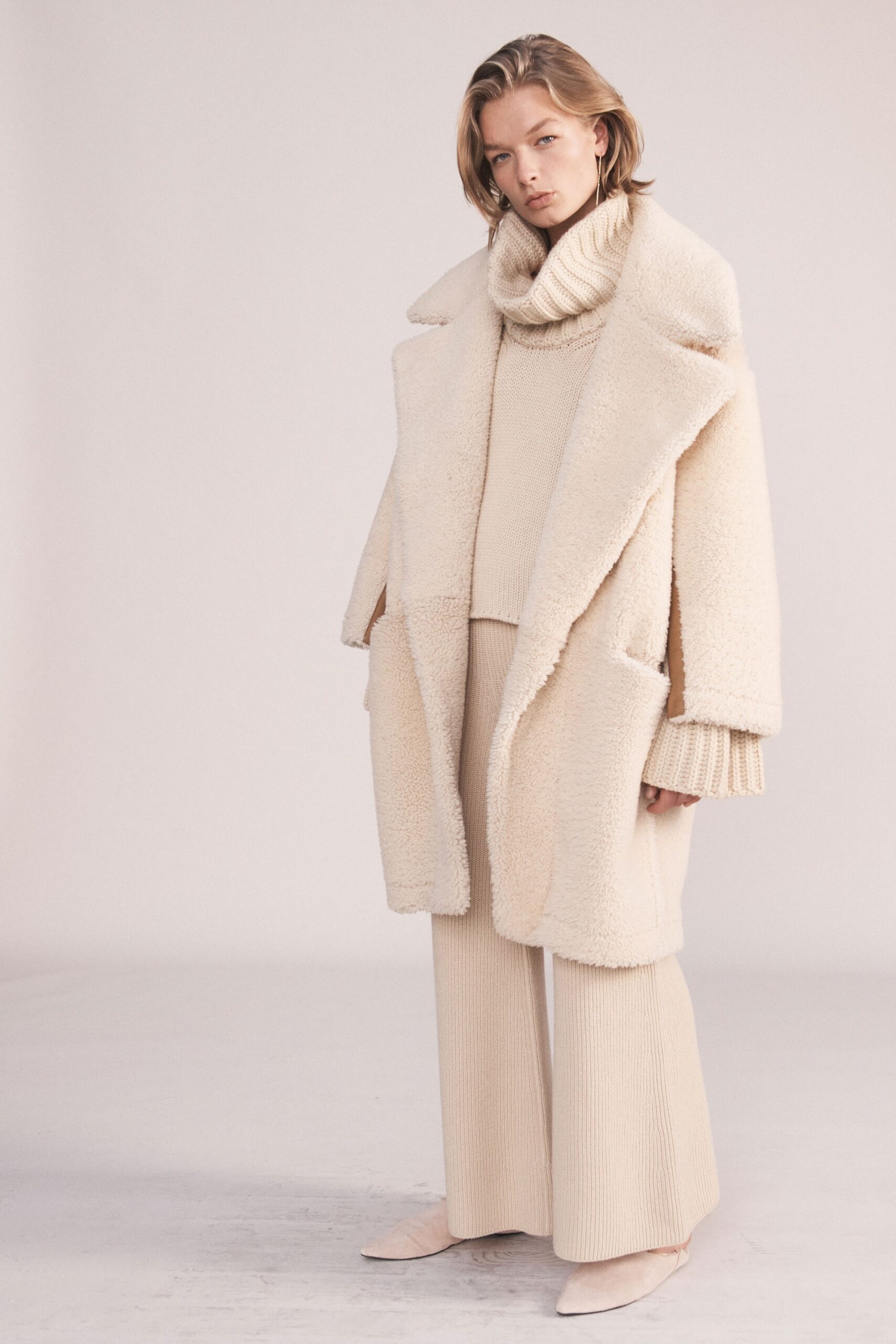 beige oversized faux-fur coat