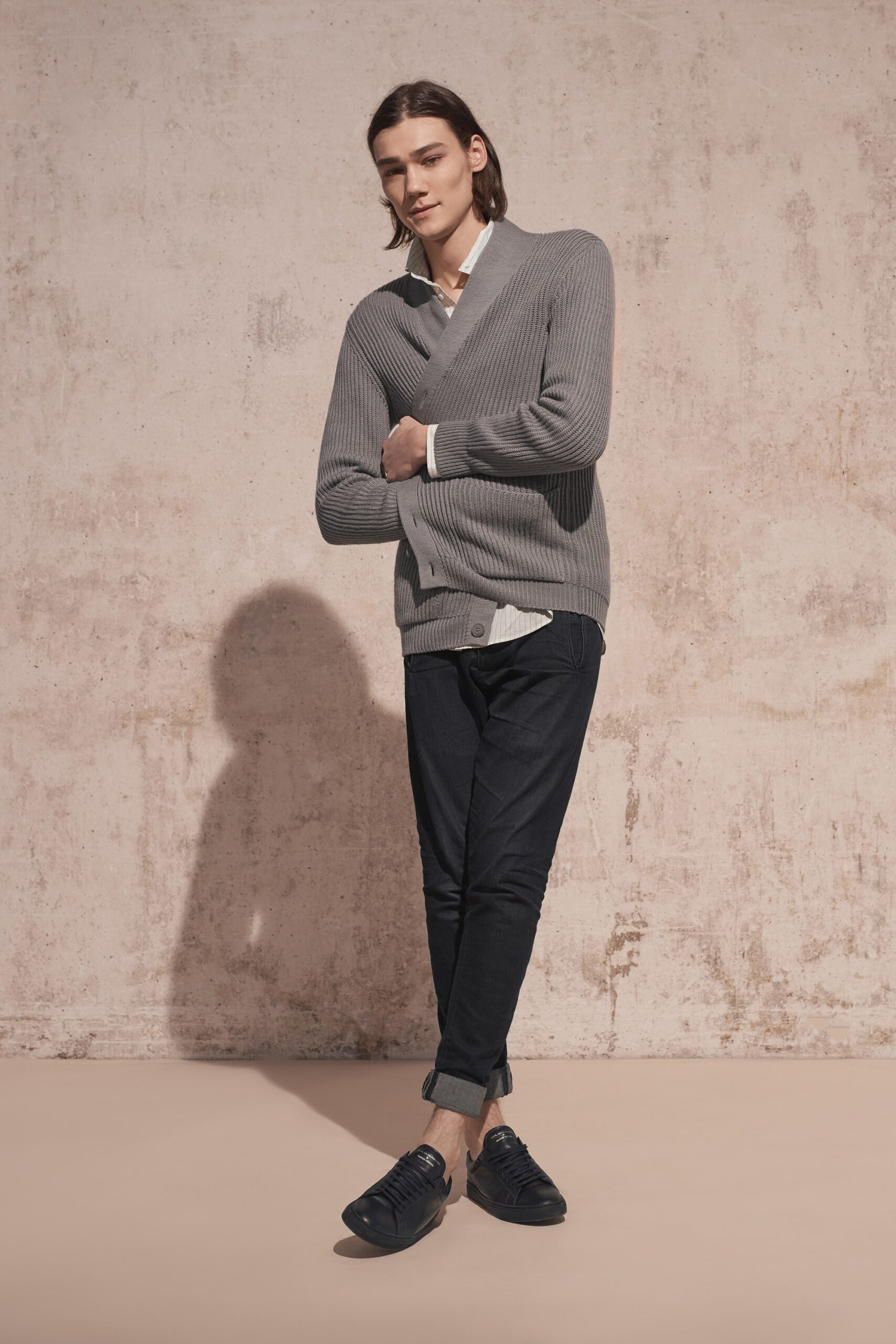 gray fitted sweater with white shirt
