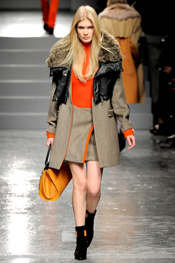 gray wool long-sleeve collared fitted buttoned layered coat