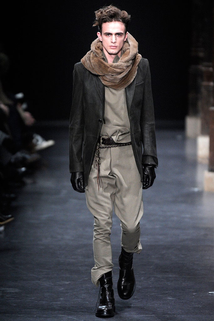 gray leather long-sleeve collared tailored zippered jacket