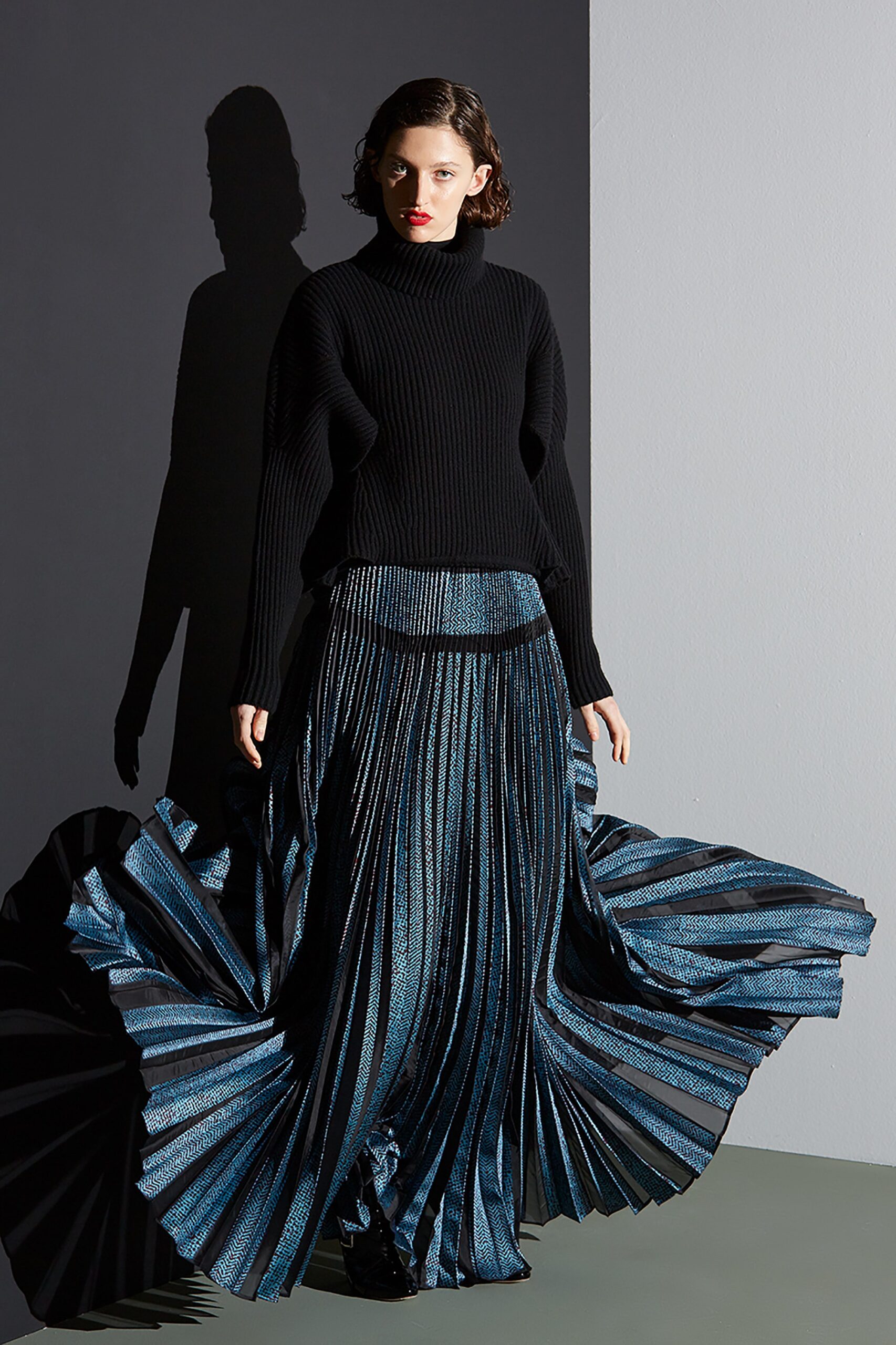 black wool long-sleeve turtleneck oversized ribbed sweater