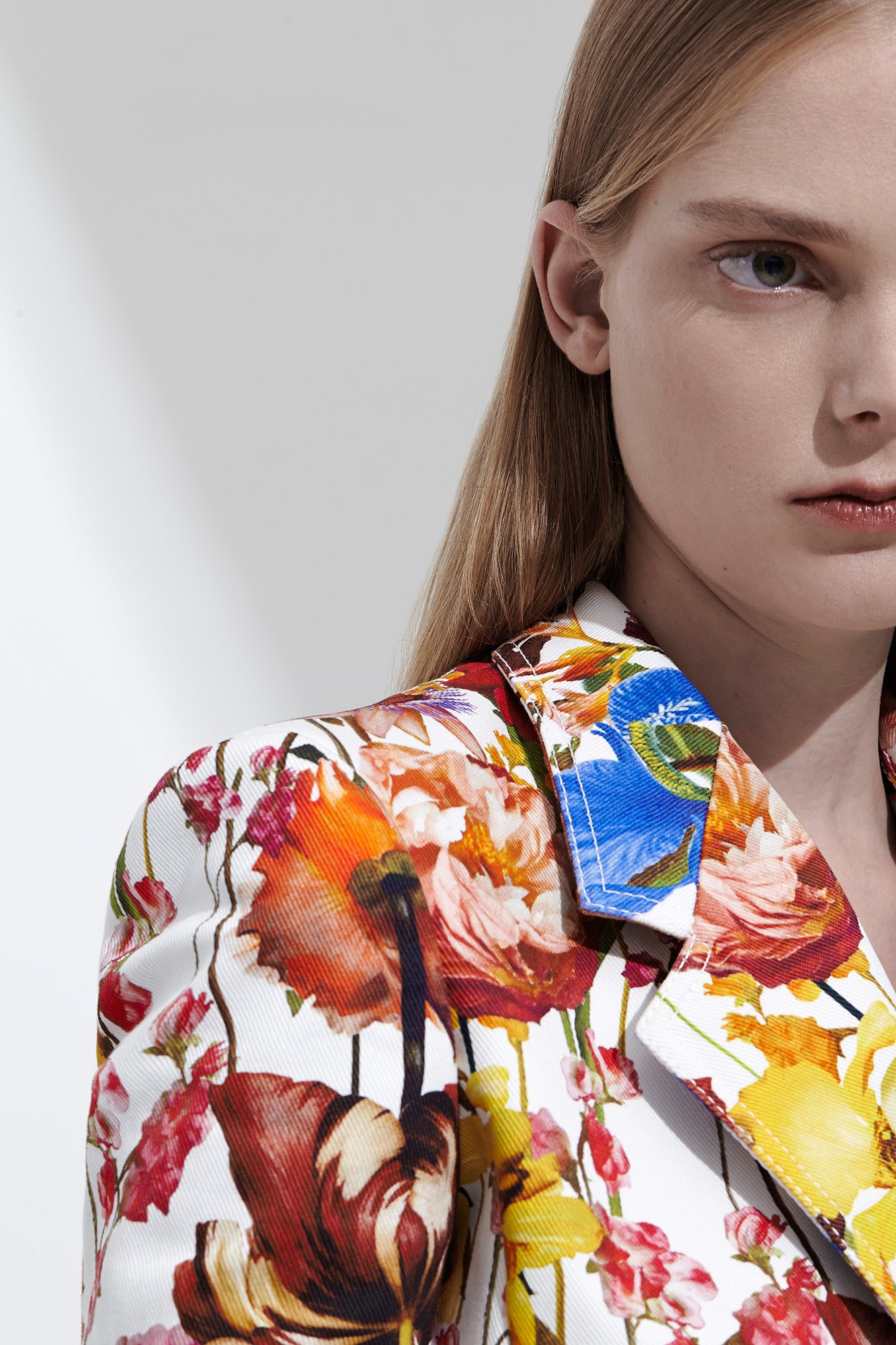 fitted floral print blazer