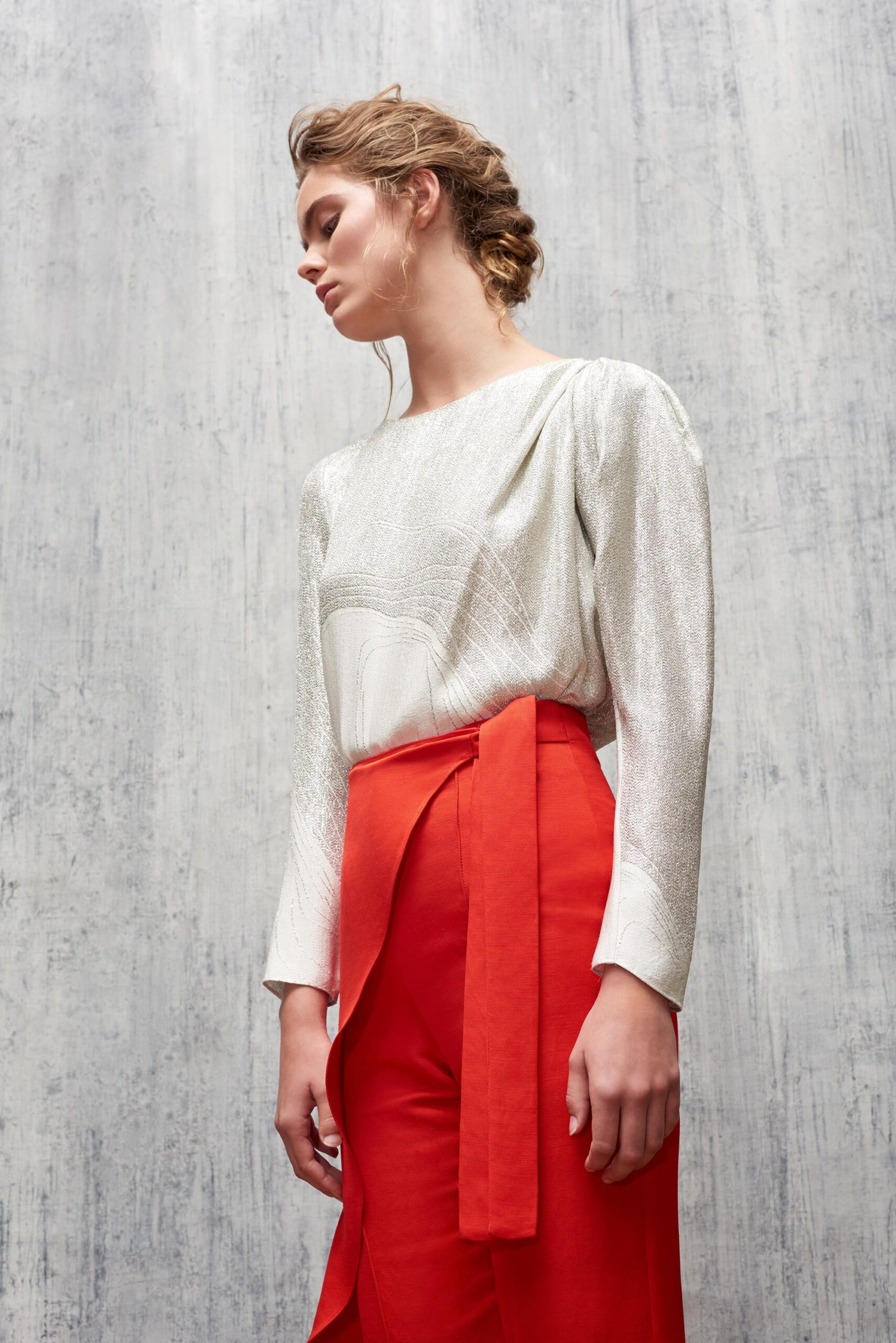 gray silk long-sleeve collared fitted textured shiny top