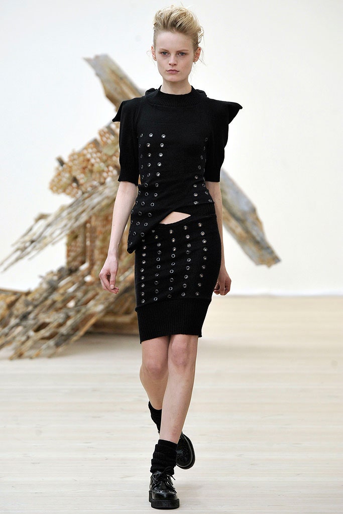 black fitted mini dress