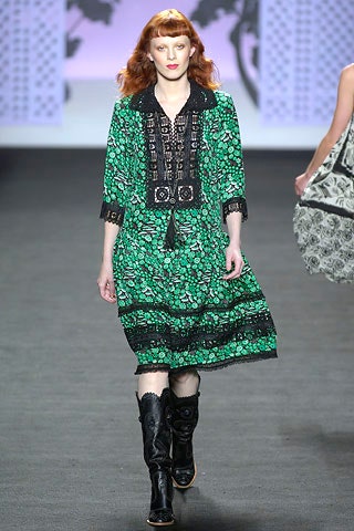green long-sleeve collared relaxed printed tiered midi dress
