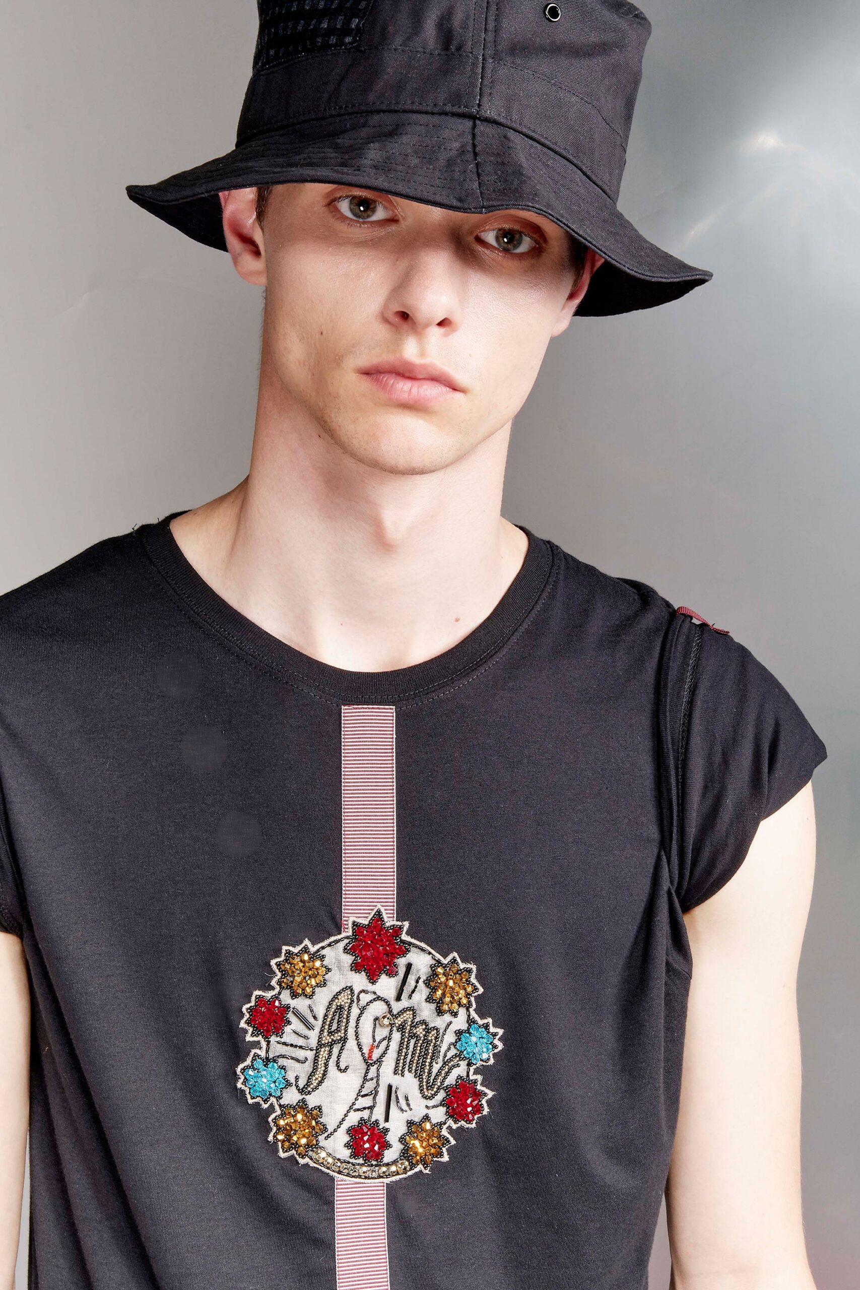 black fitted t-shirt with embroidery
