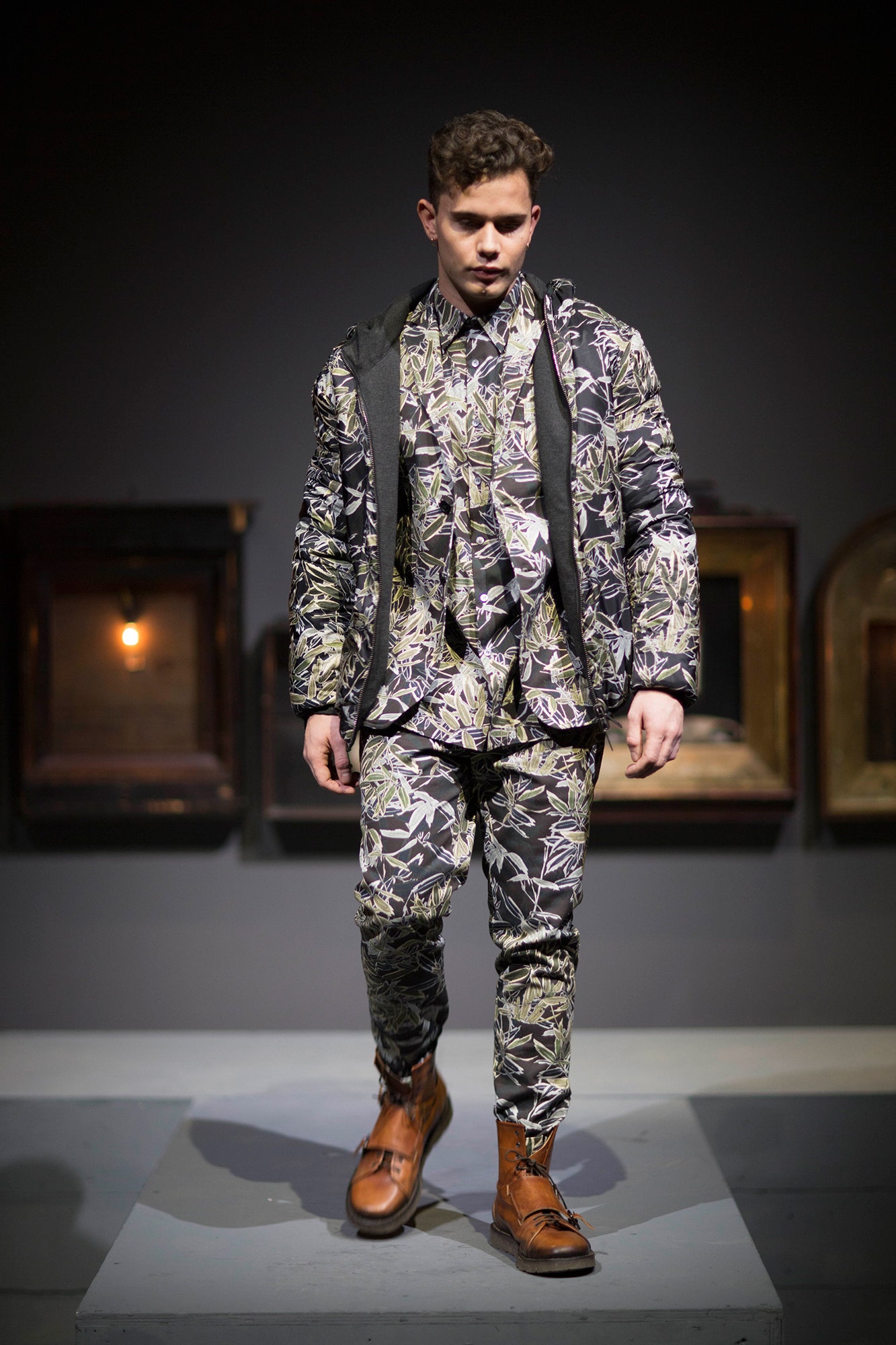 multi cotton long-sleeve collared fitted printed jacket