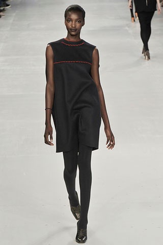 black relaxed sleeveless dress