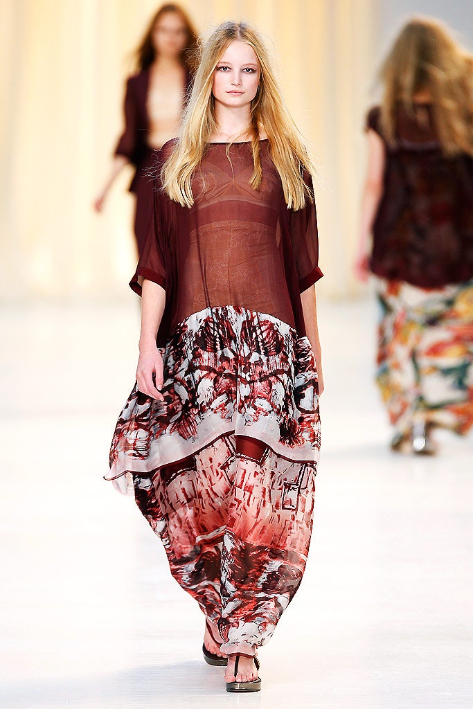 relaxed red and brown layered dress