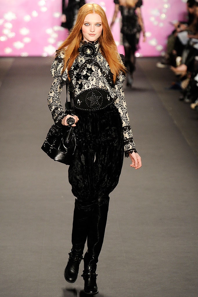 black silk long-sleeve collared fitted printed blouse