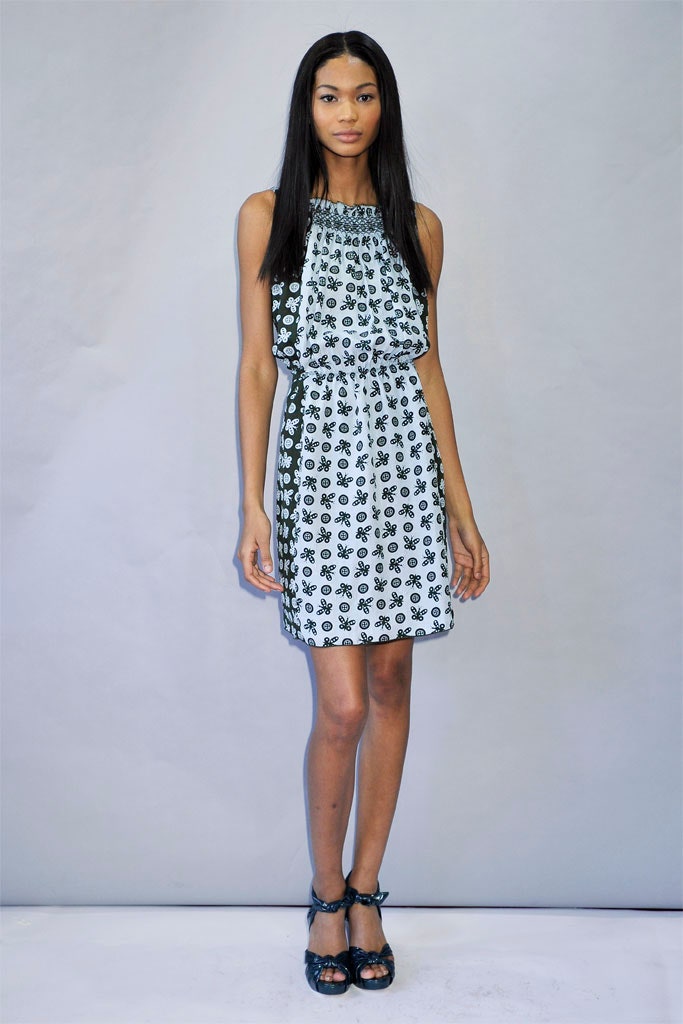 white and black printed sleeveless dress