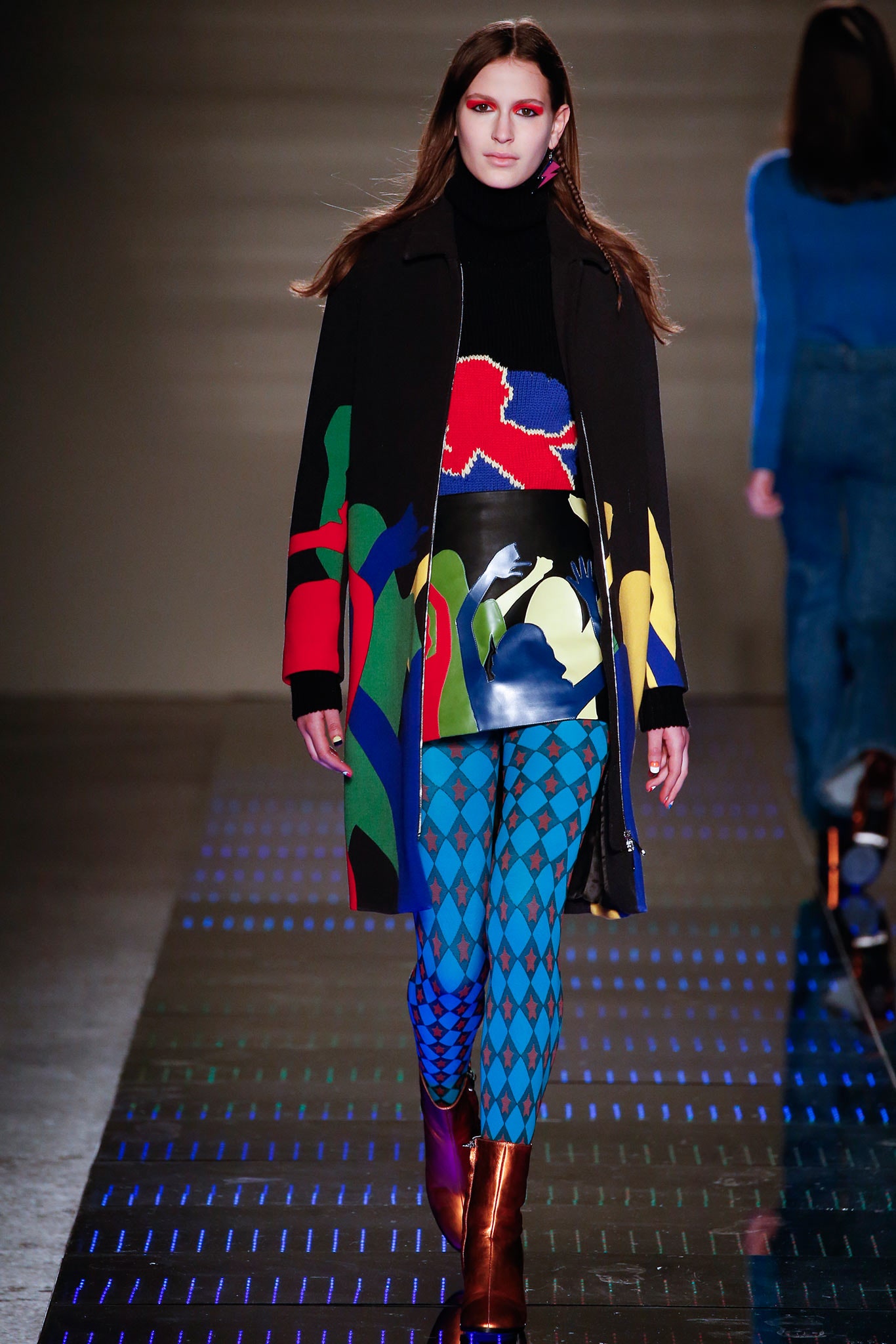 blue fitted printed leggings