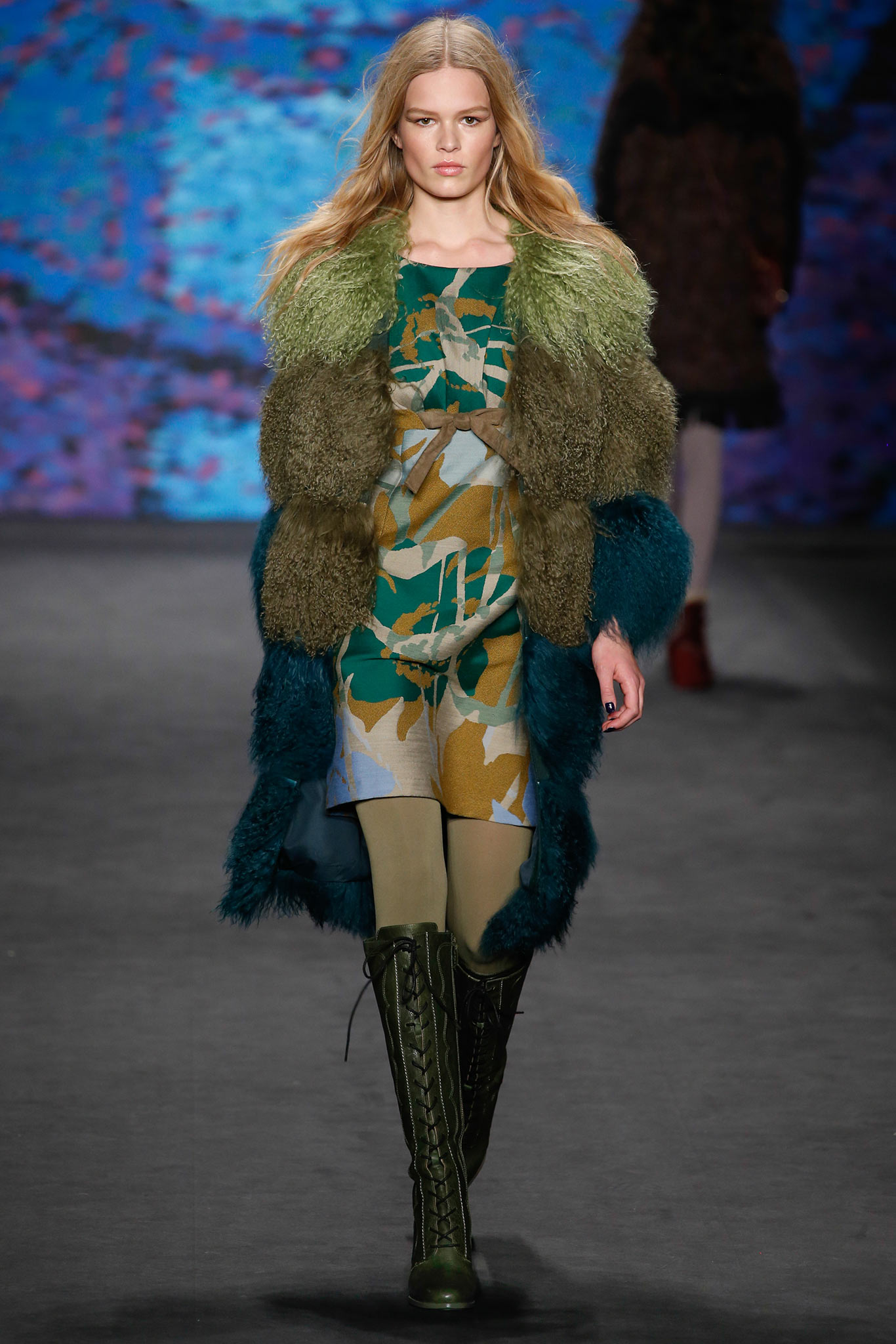 green and blue printed mini dress with faux-fur coat