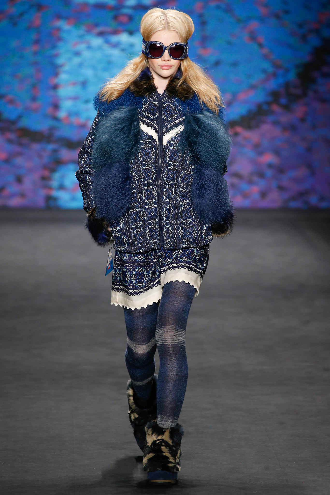 blue fur long-sleeve collared relaxed embroidered jacket