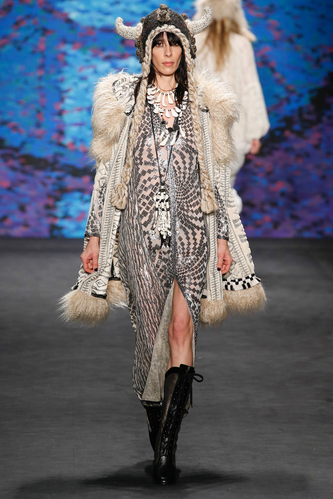 black and white printed midi dress with fur coat